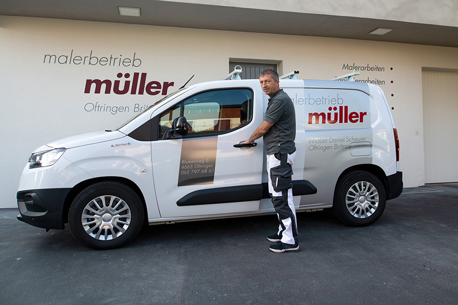 malerbetrieb-mueller-scheurer-auto